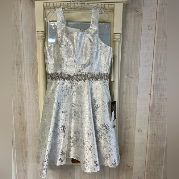 BRAND NEW- short prom dress - Picture 1 of 7